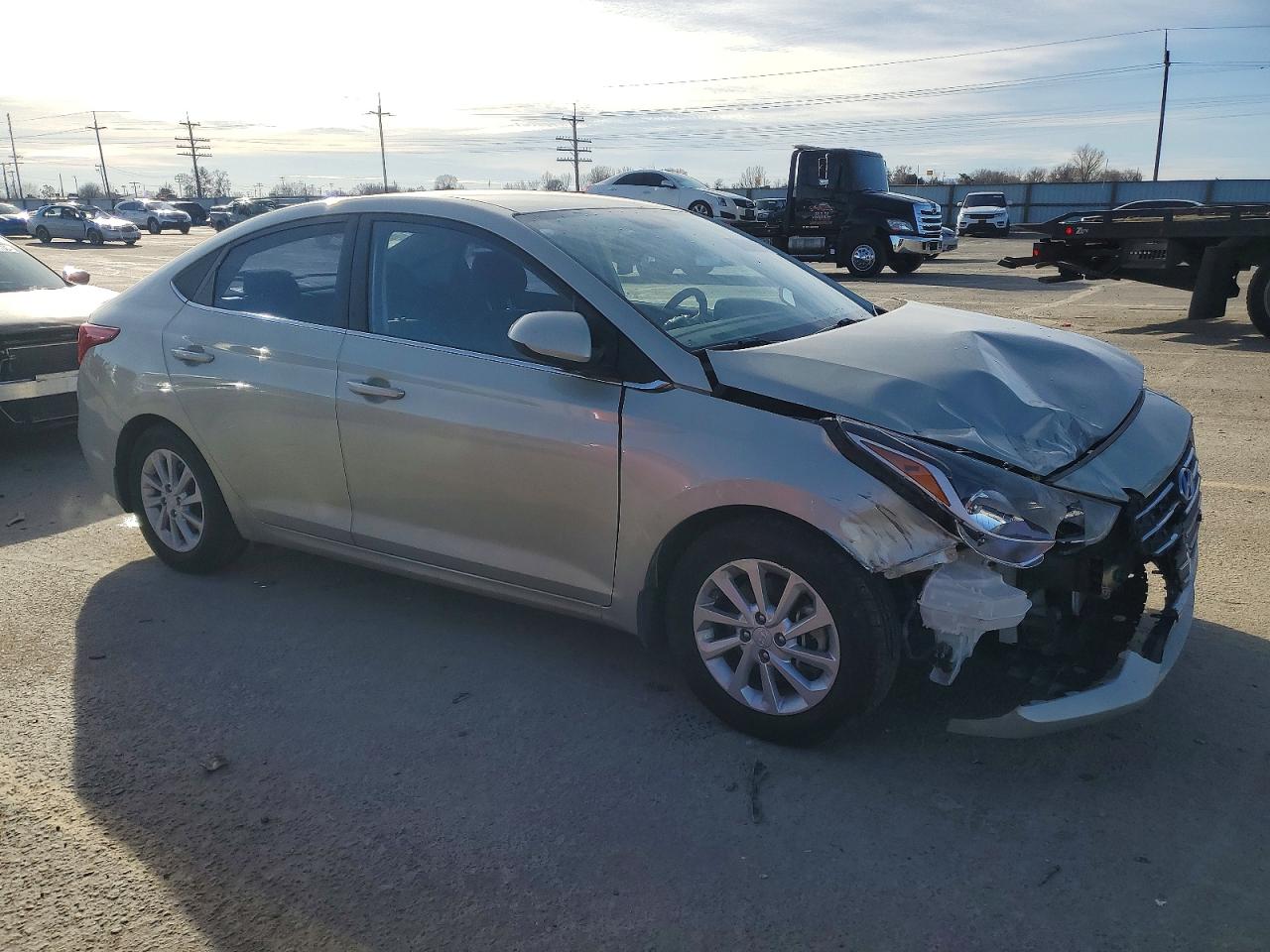 2019 HYUNDAI ACCENT SE photo 4