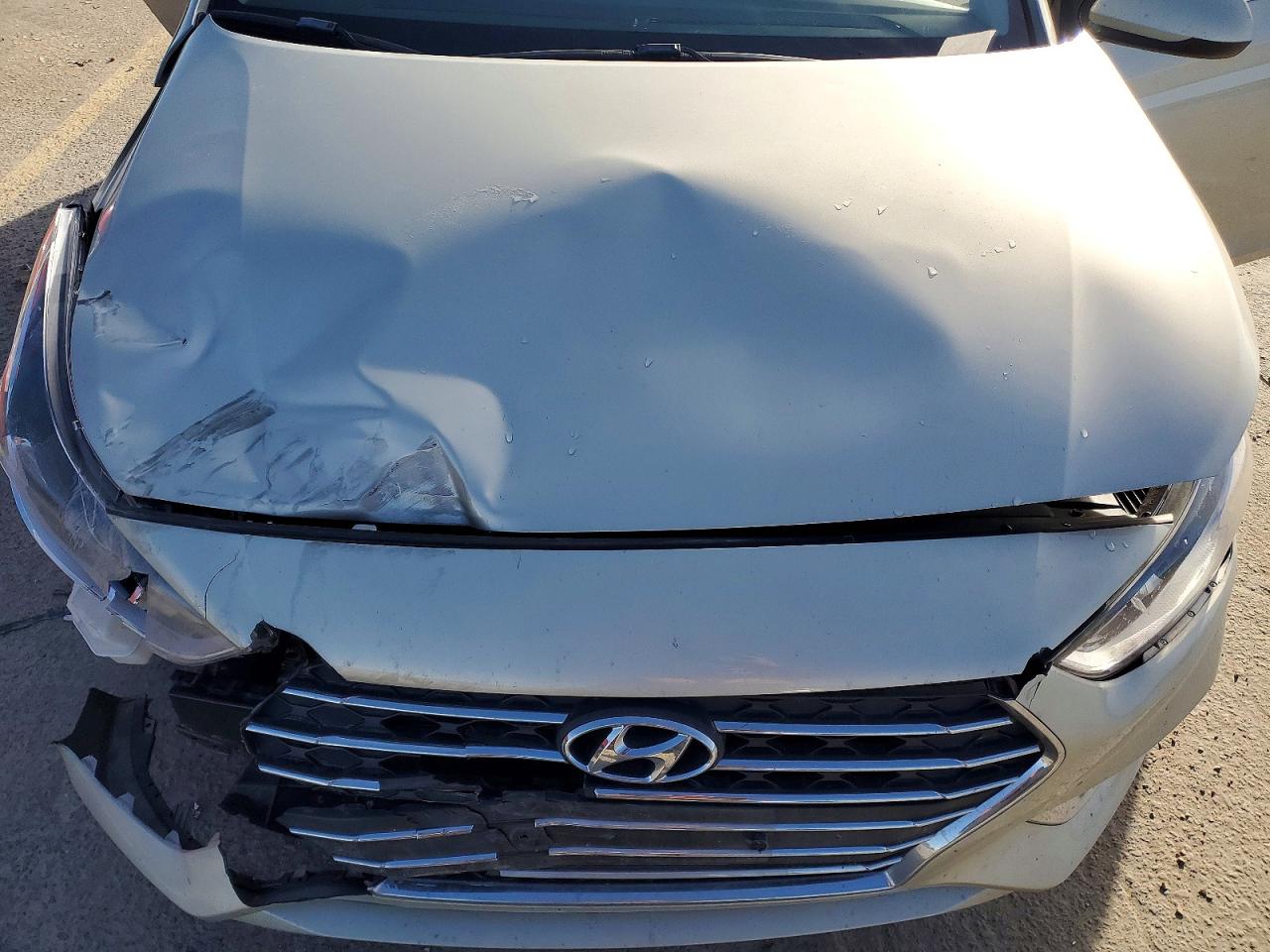 2019 HYUNDAI ACCENT SE photo 11