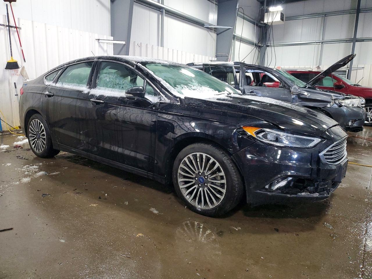 2018 FORD FUSION TITANIUM/PLATINUM photo 4