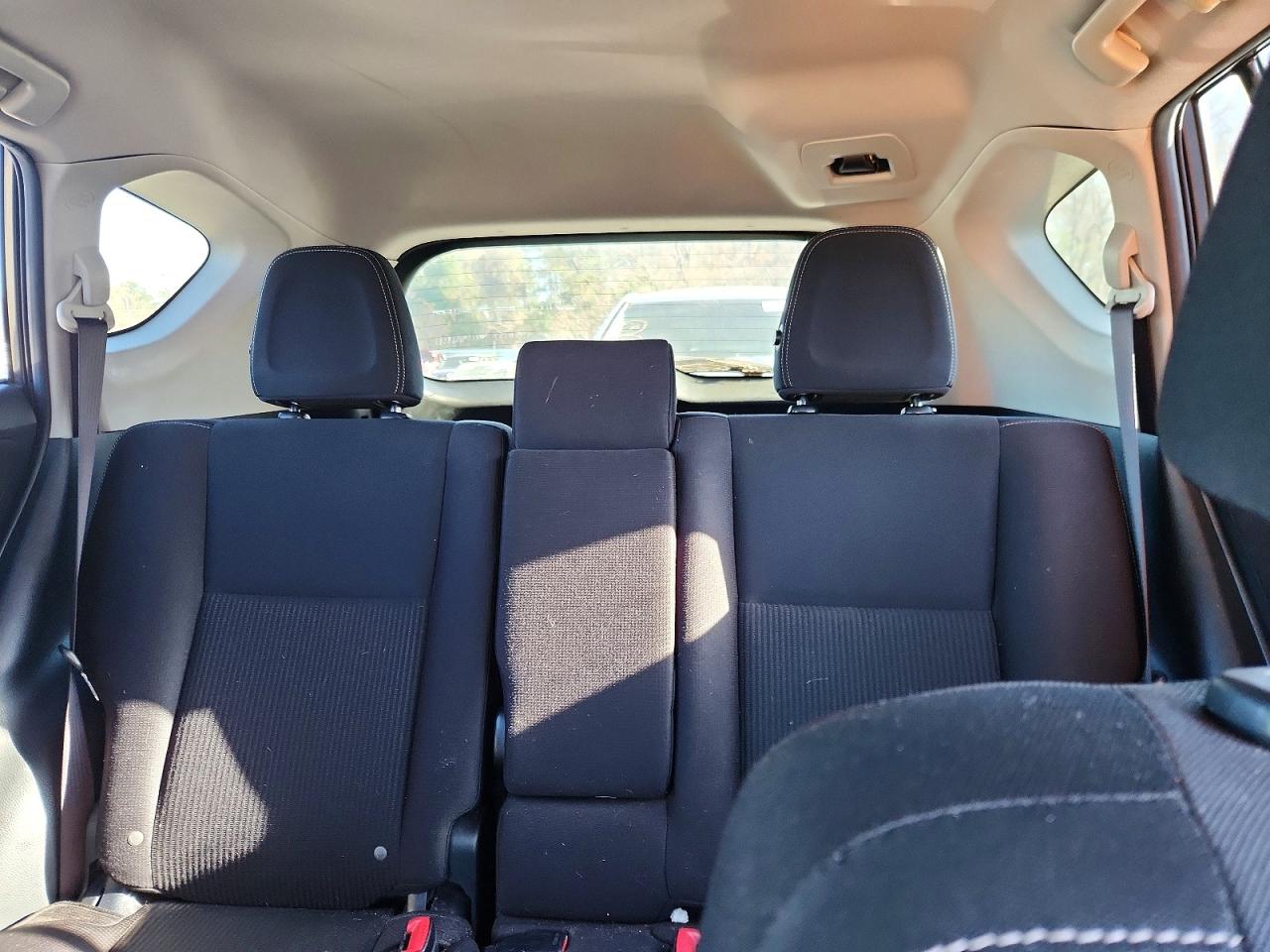 2013 TOYOTA RAV4 XLE photo 19