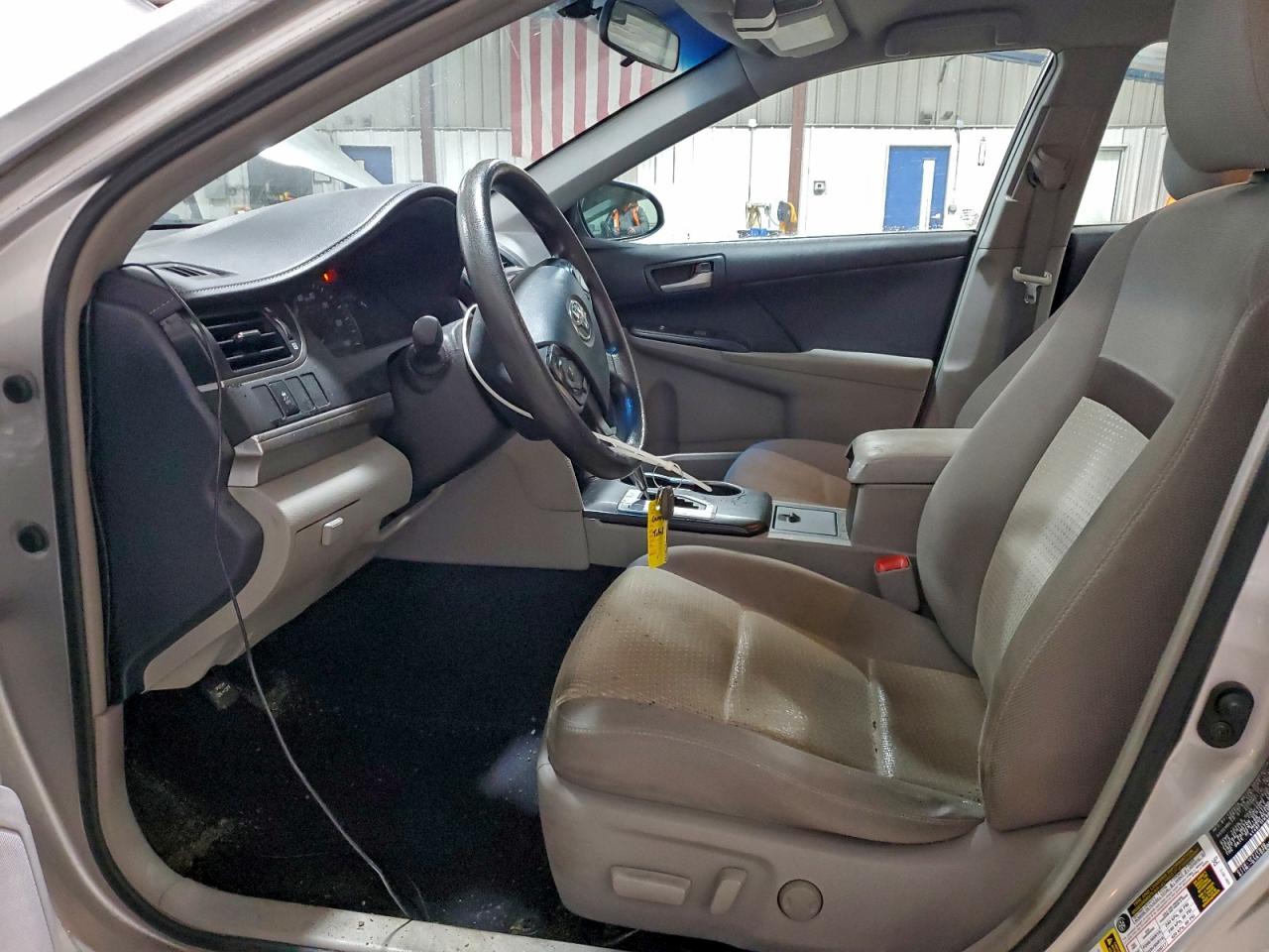 2013 TOYOTA CAMRY L photo 7