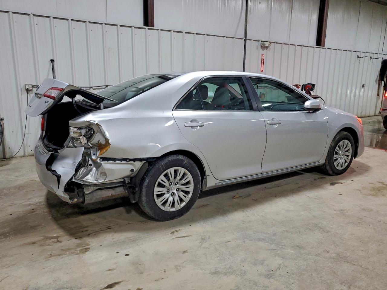 2013 TOYOTA CAMRY L photo 3