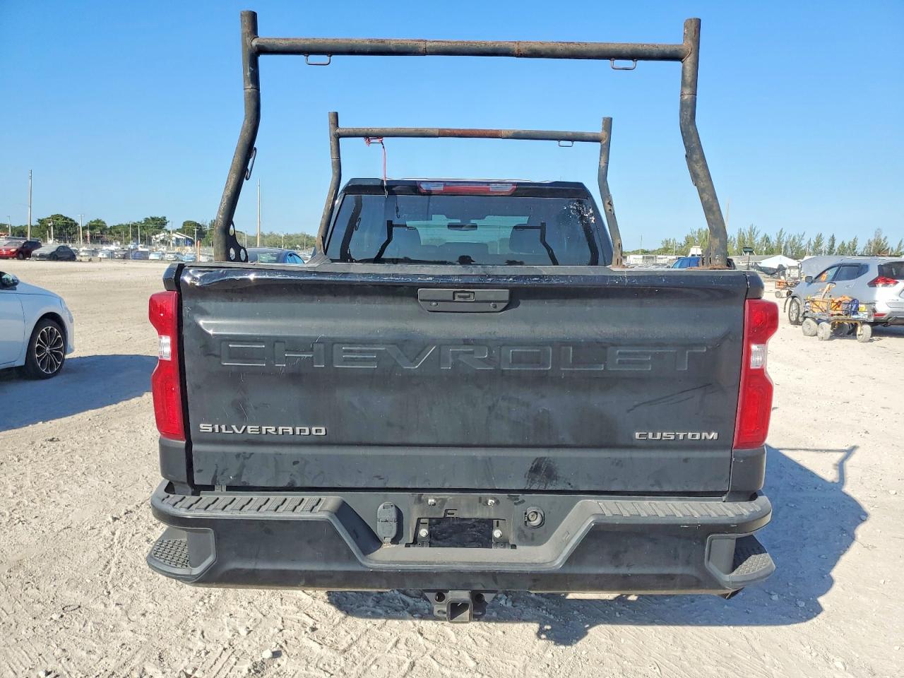 2019 CHEVROLET SILVERADO C1500 CUSTOM photo 6