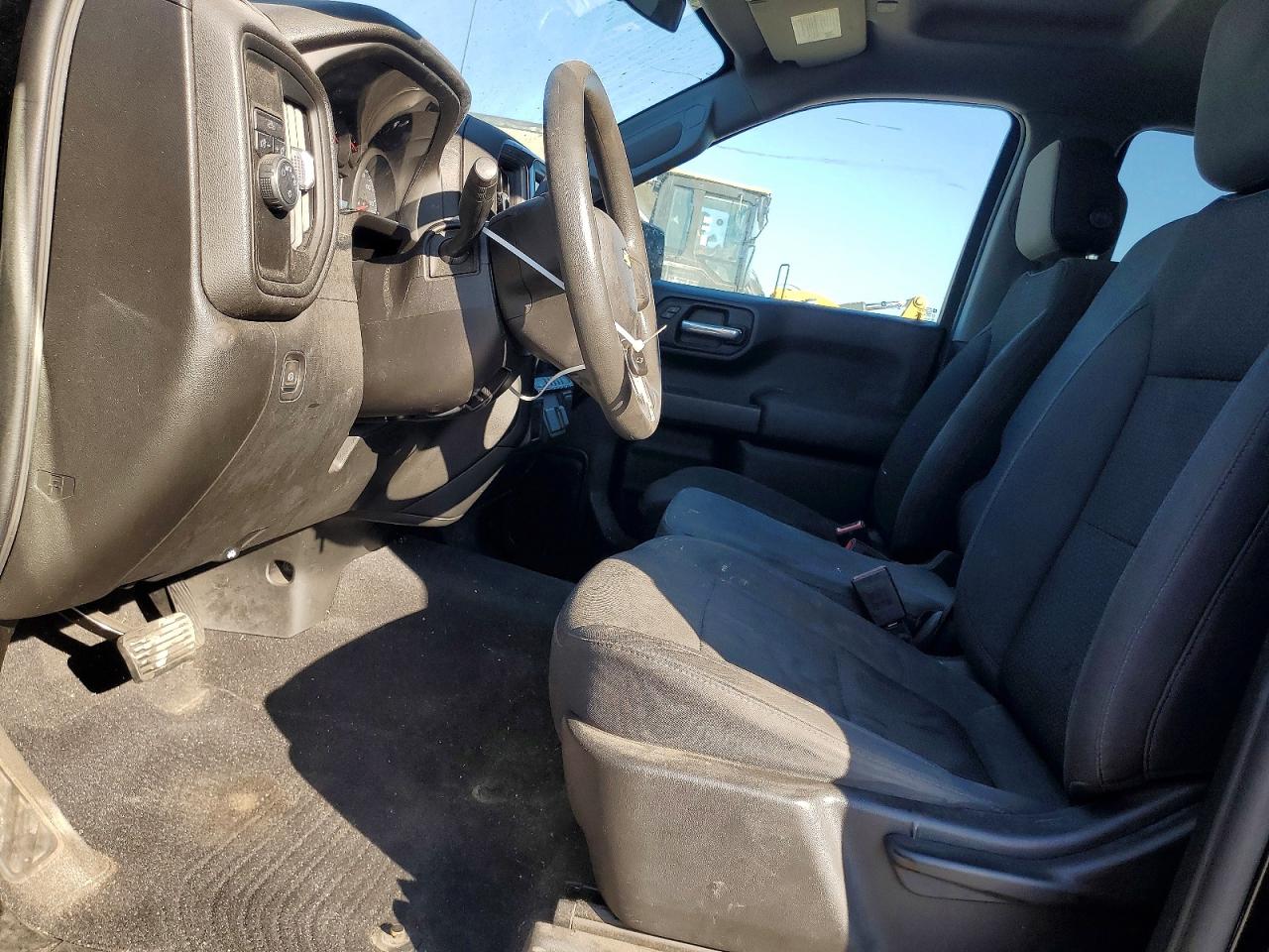 2019 CHEVROLET SILVERADO C1500 CUSTOM photo 7