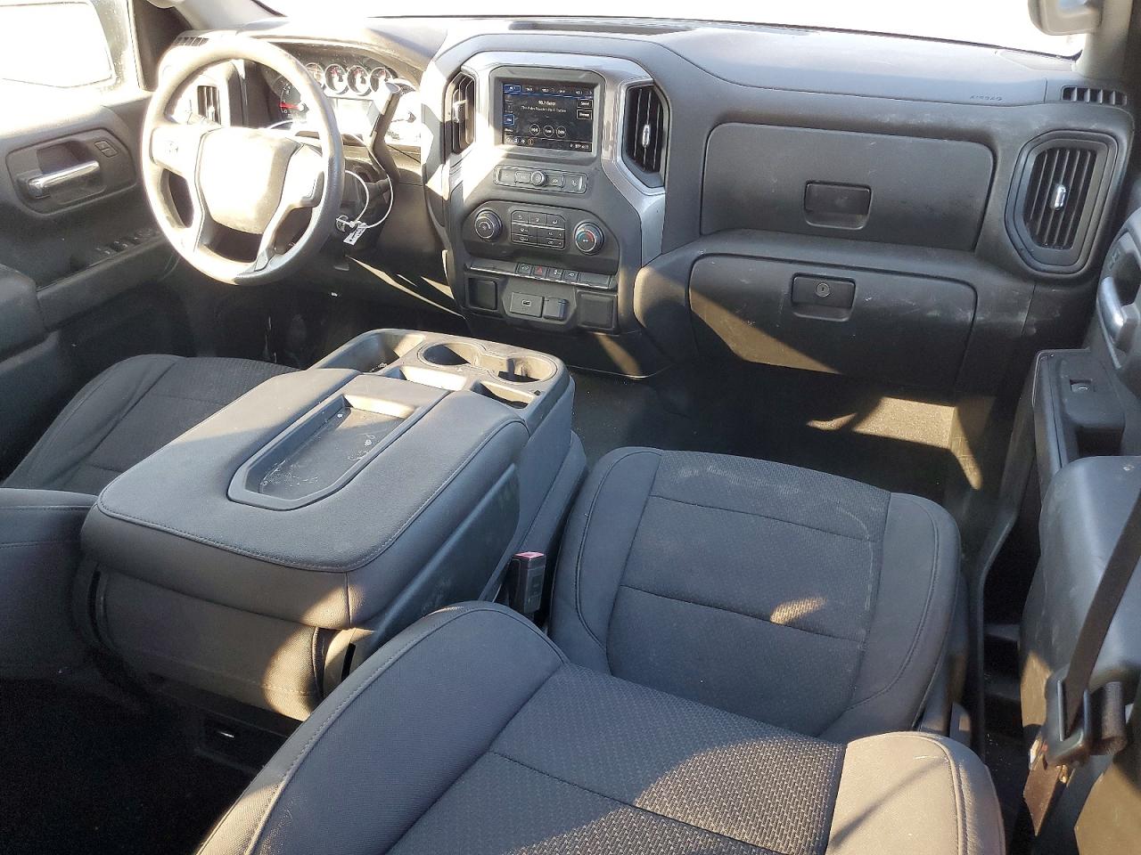 2019 CHEVROLET SILVERADO C1500 CUSTOM photo 8