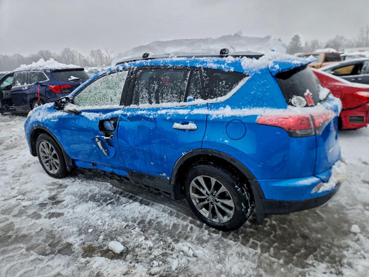 2018 TOYOTA RAV4 HV LIMITED photo 2