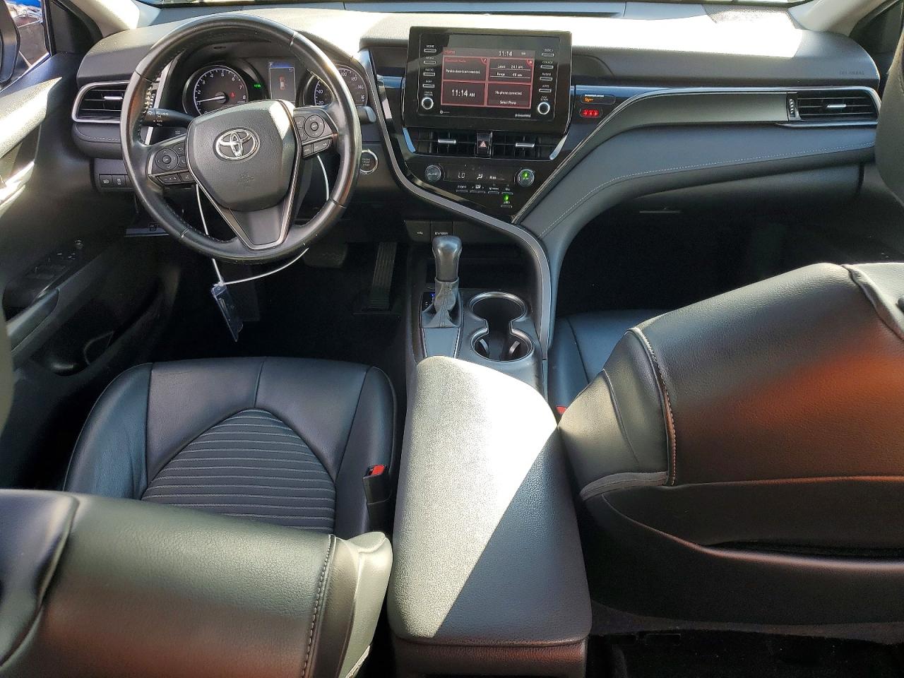 2021 TOYOTA CAMRY SE photo 15