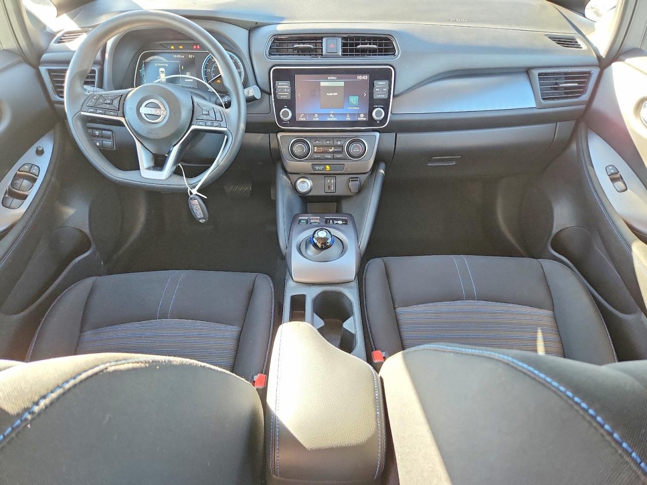 2025 NISSAN LEAF S photo 15