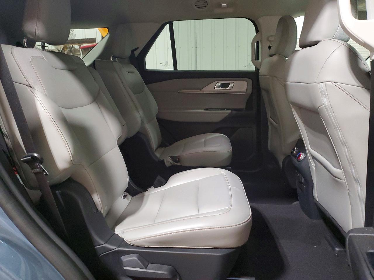 2025 FORD EXPLORER ACTIVE photo 11