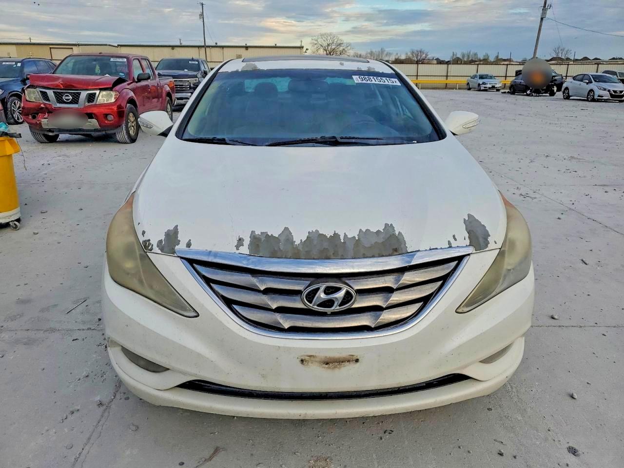 2011 HYUNDAI SONATA SE photo 9