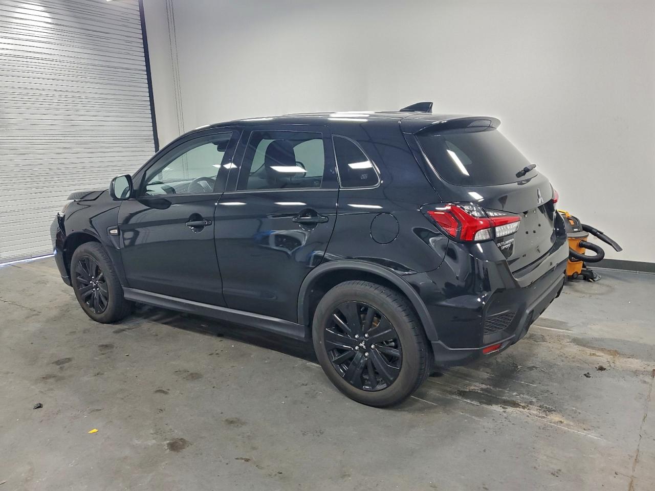 2025 MITSUBISHI OUTLANDER SPORT S photo 2