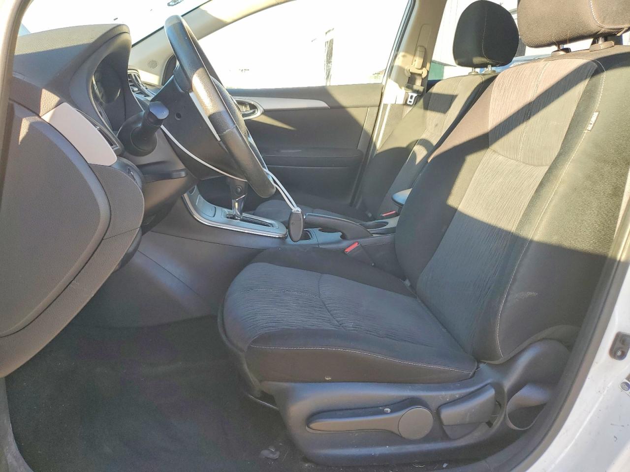 2015 NISSAN SENTRA S photo 7