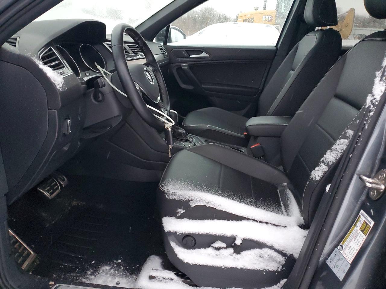 2021 VOLKSWAGEN TIGUAN SE photo 7