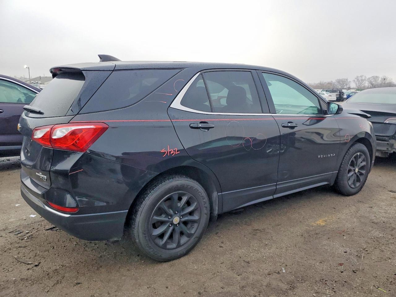 2018 CHEVROLET EQUINOX LT photo 3