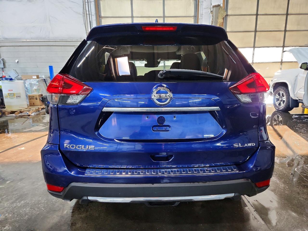 2017 NISSAN ROGUE S photo 6