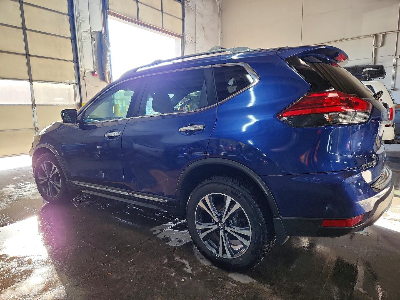 2017 NISSAN ROGUE S photo 2