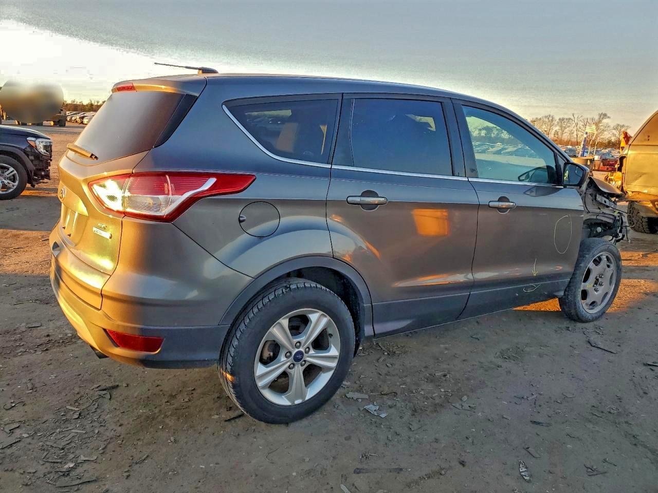 2014 FORD ESCAPE SE photo 3