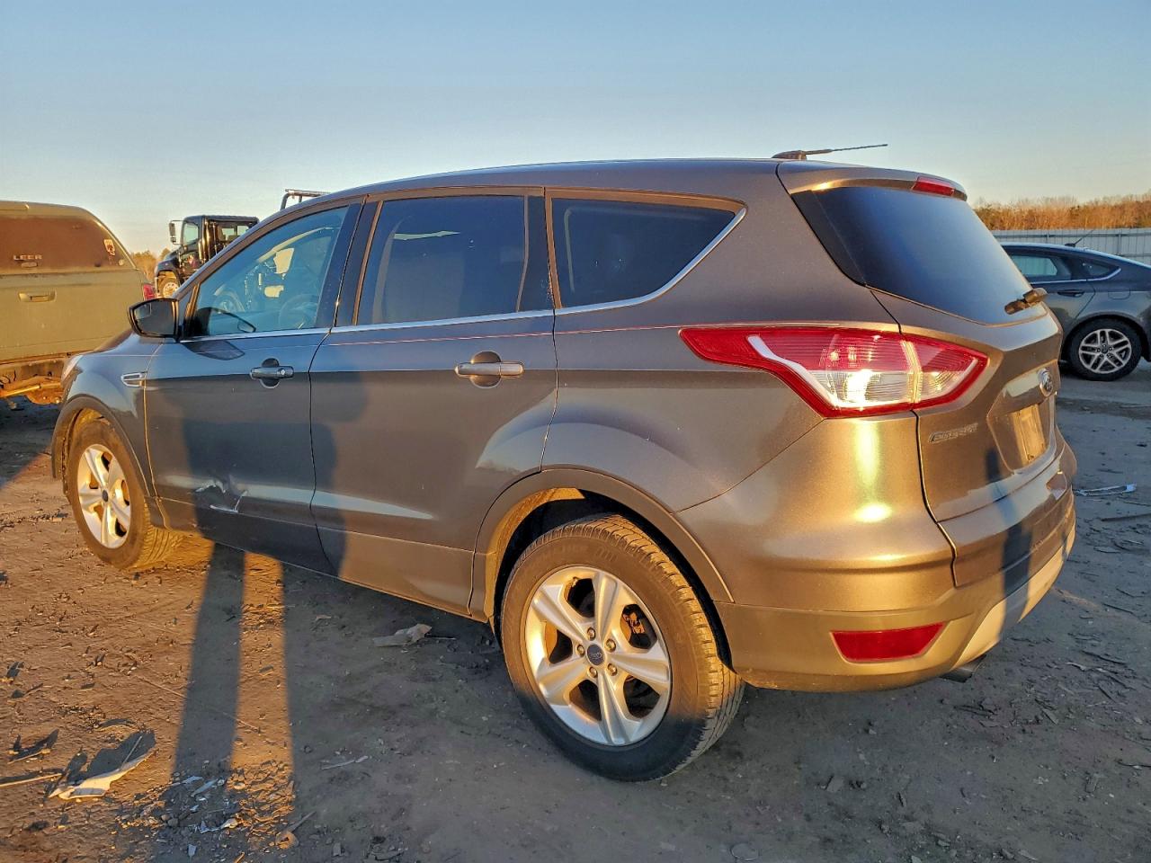 2014 FORD ESCAPE SE photo 2