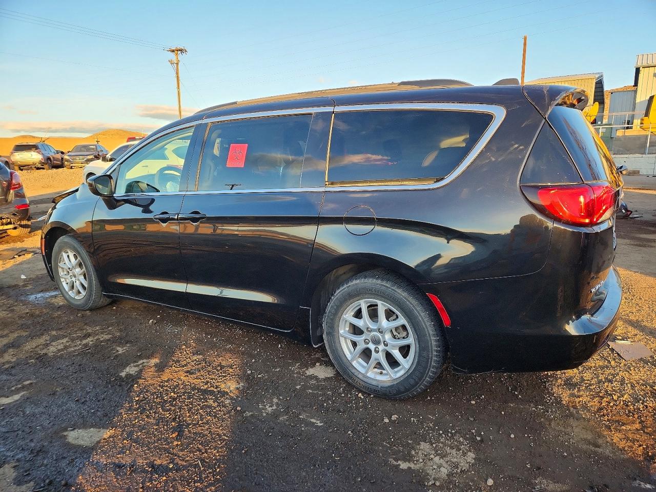 2021 CHRYSLER VOYAGER LXI photo 3