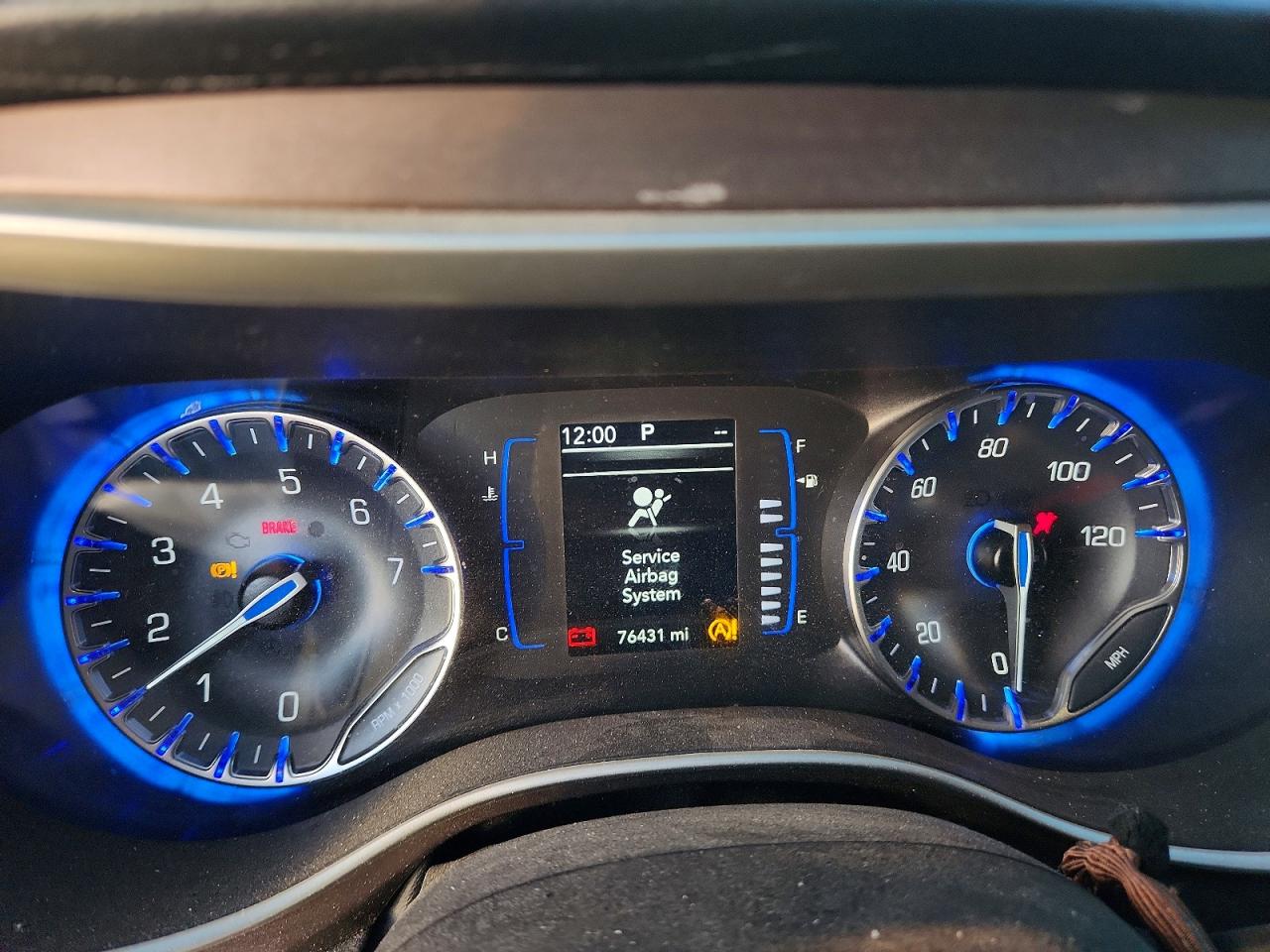 2021 CHRYSLER VOYAGER LXI photo 17