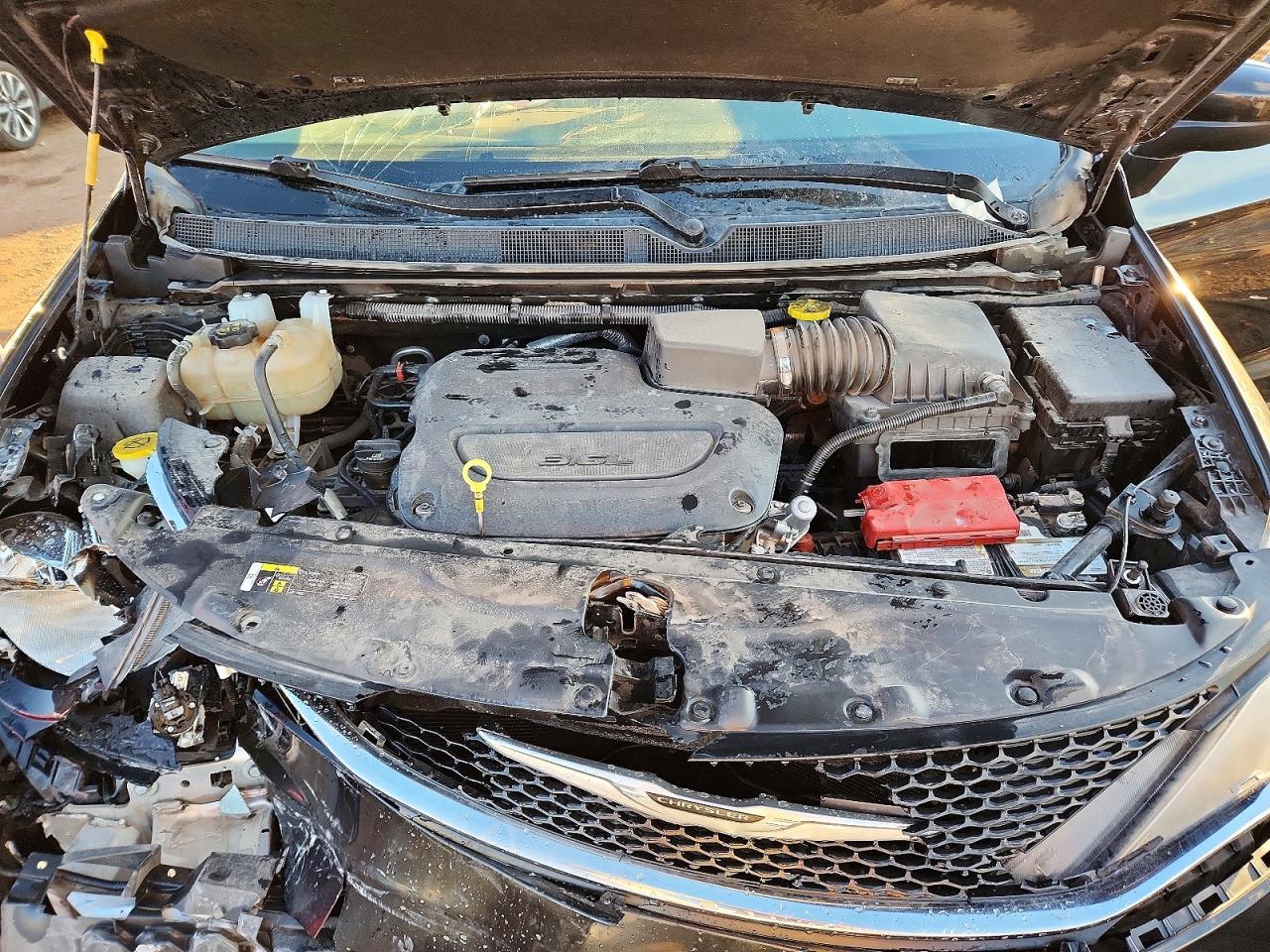 2021 CHRYSLER VOYAGER LXI photo 23