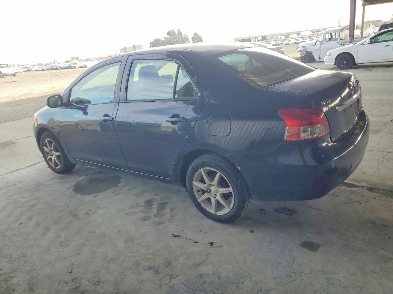 2007 TOYOTA YARIS photo 2