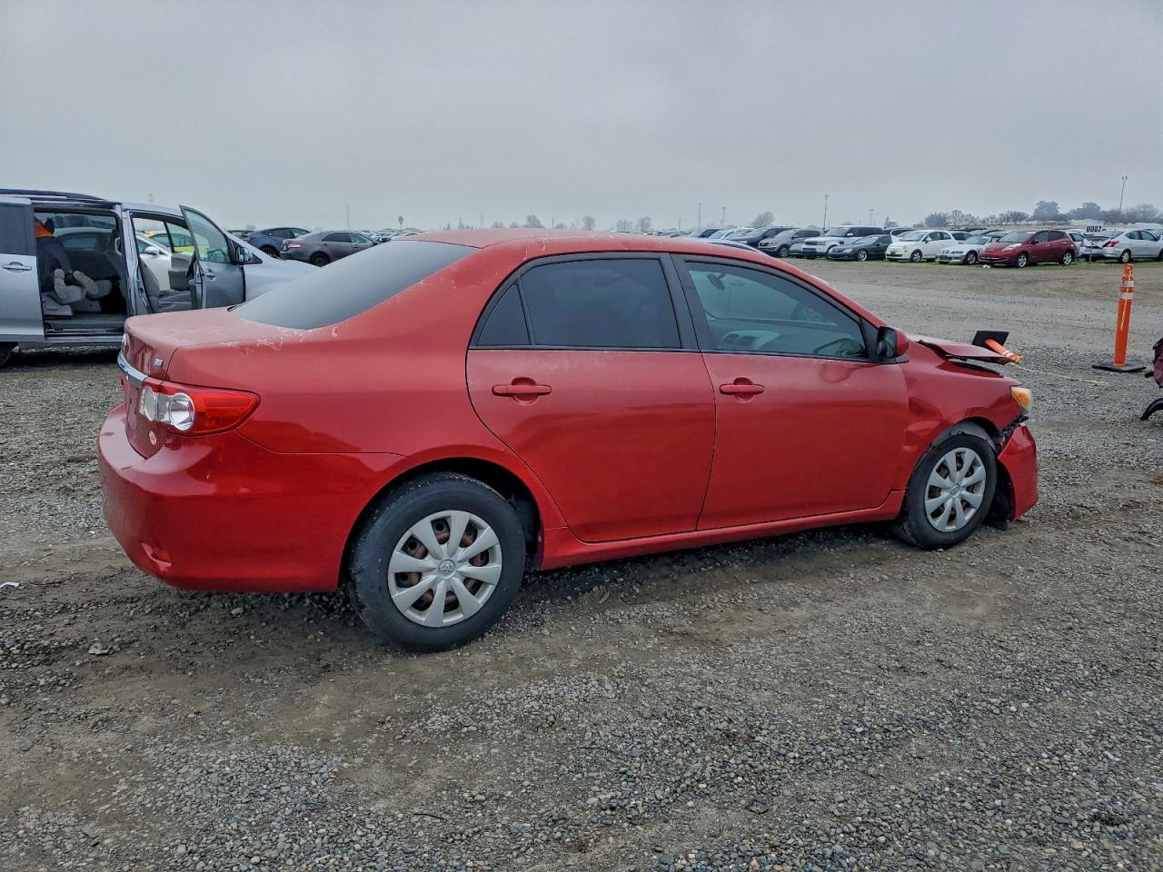 2011 TOYOTA COROLLA BASE photo 3
