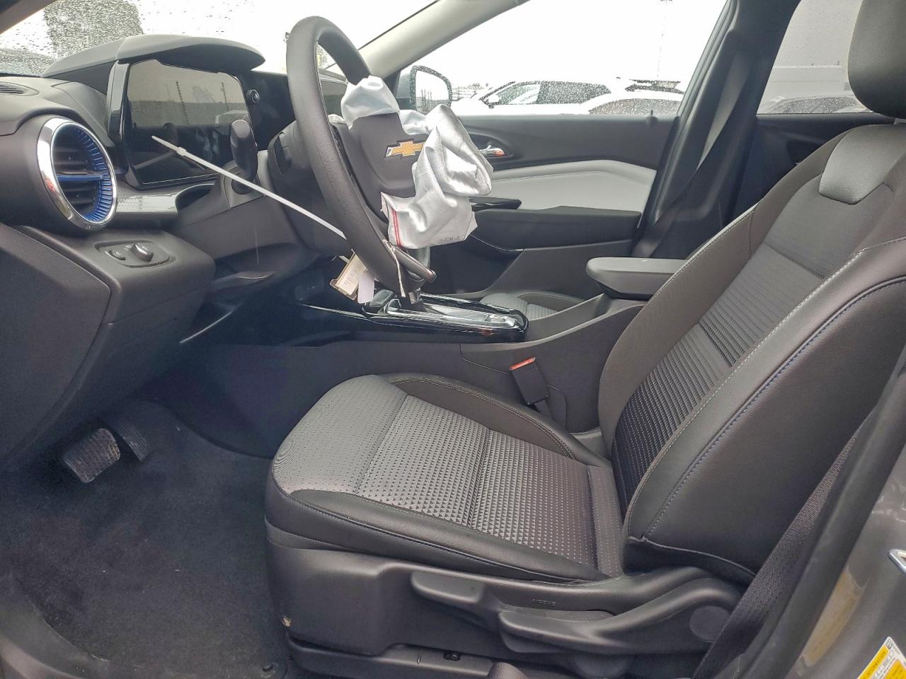2025 CHEVROLET TRAX 1LT photo 7