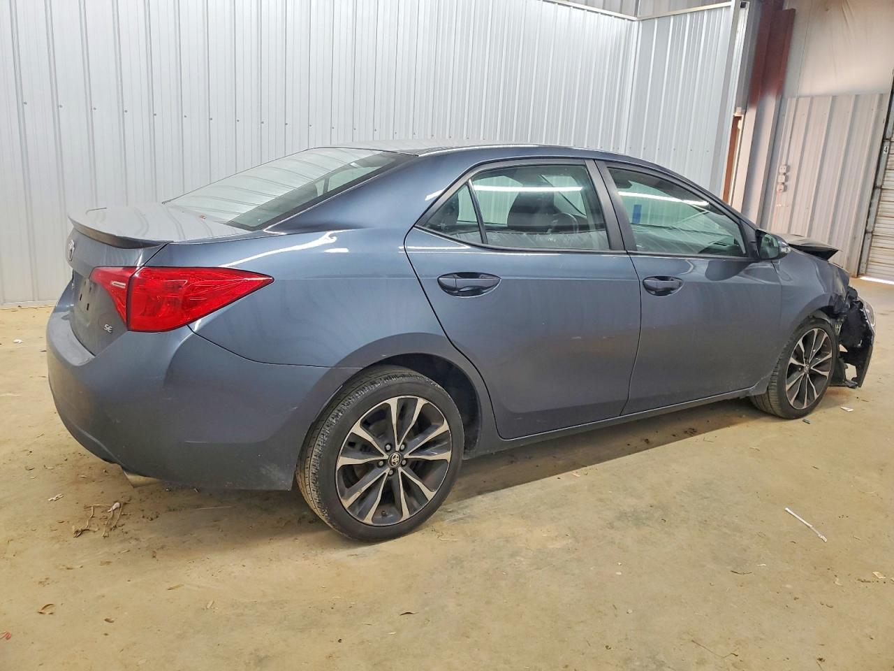 2019 TOYOTA COROLLA L photo 3