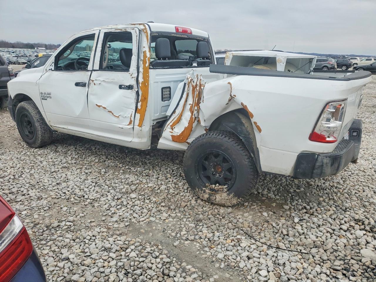 2021 RAM 1500 CLASSIC TRADESMAN photo 2