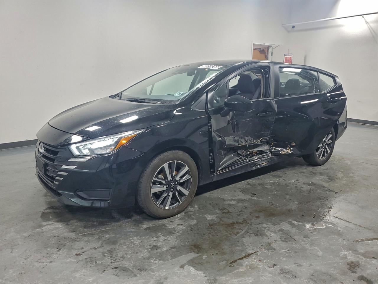 2025 NISSAN VERSA