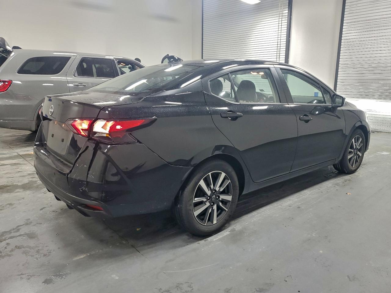 2025 NISSAN VERSA SV photo 3