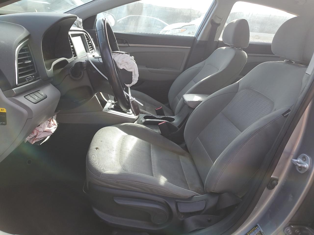 2017 HYUNDAI ELANTRA SE photo 19