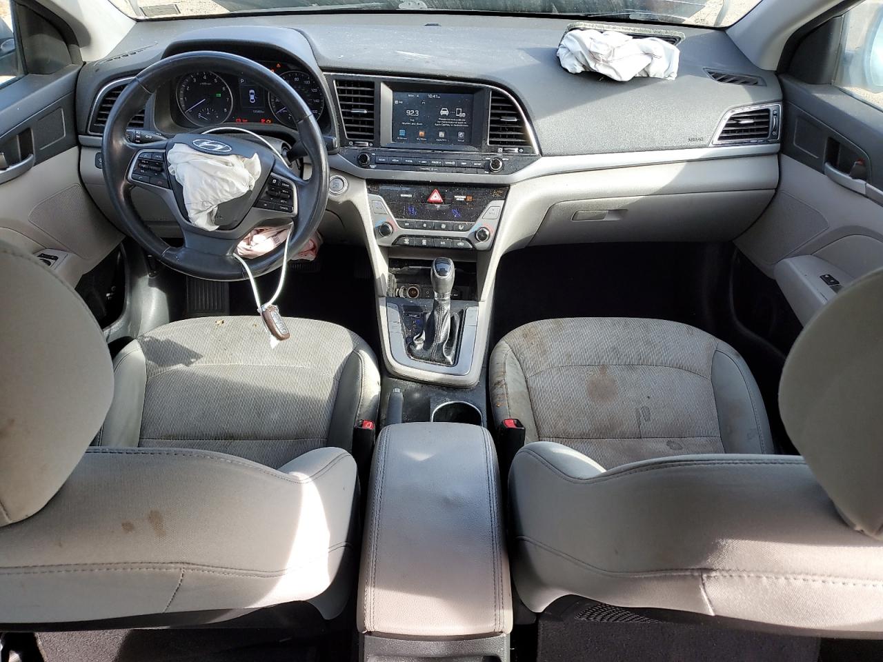 2017 HYUNDAI ELANTRA SE photo 22