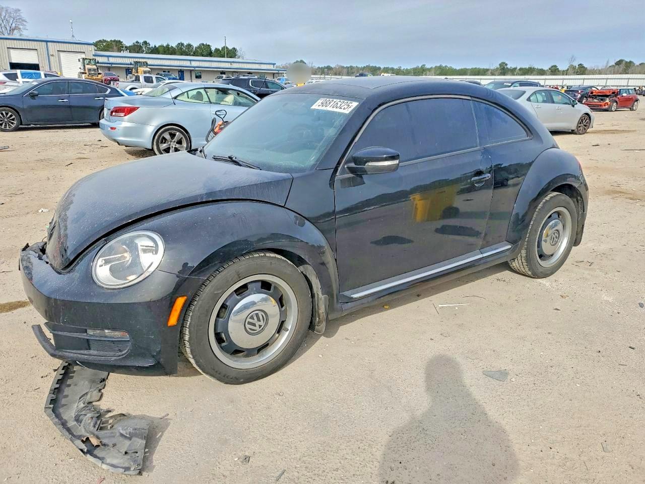 2013 VOLKSWAGEN BEETLE