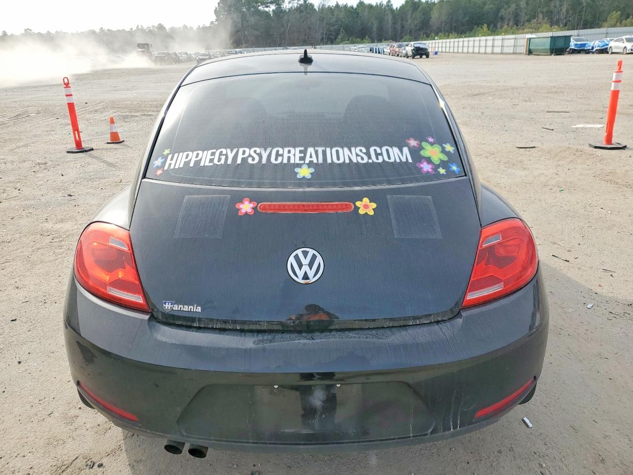 2013 VOLKSWAGEN BEETLE photo 16