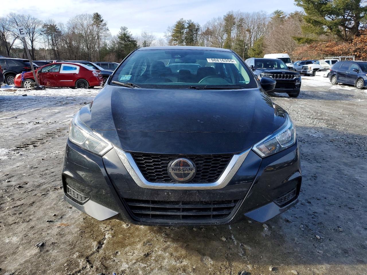 2021 NISSAN VERSA SV photo 13