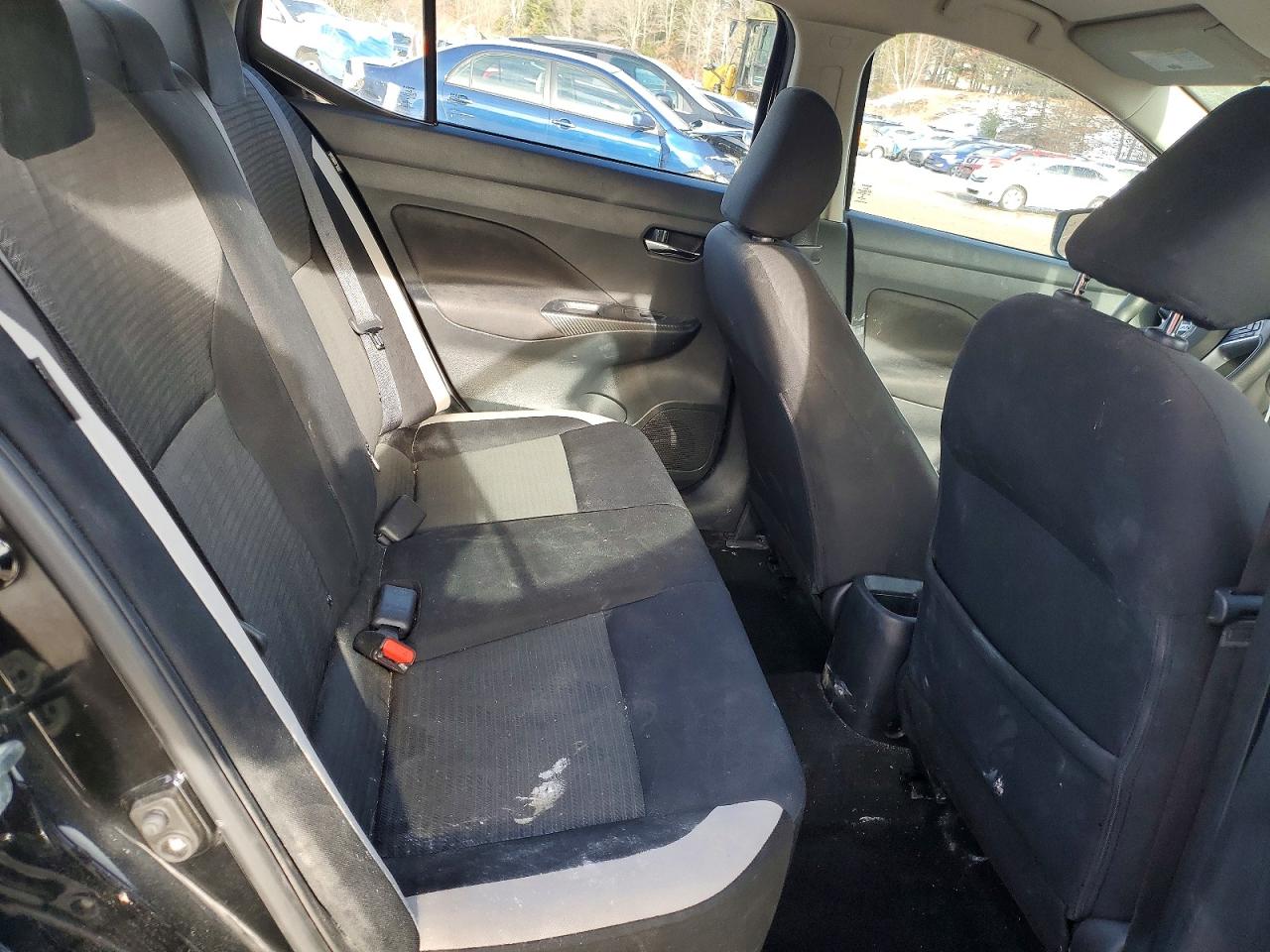 2021 NISSAN VERSA SV photo 28