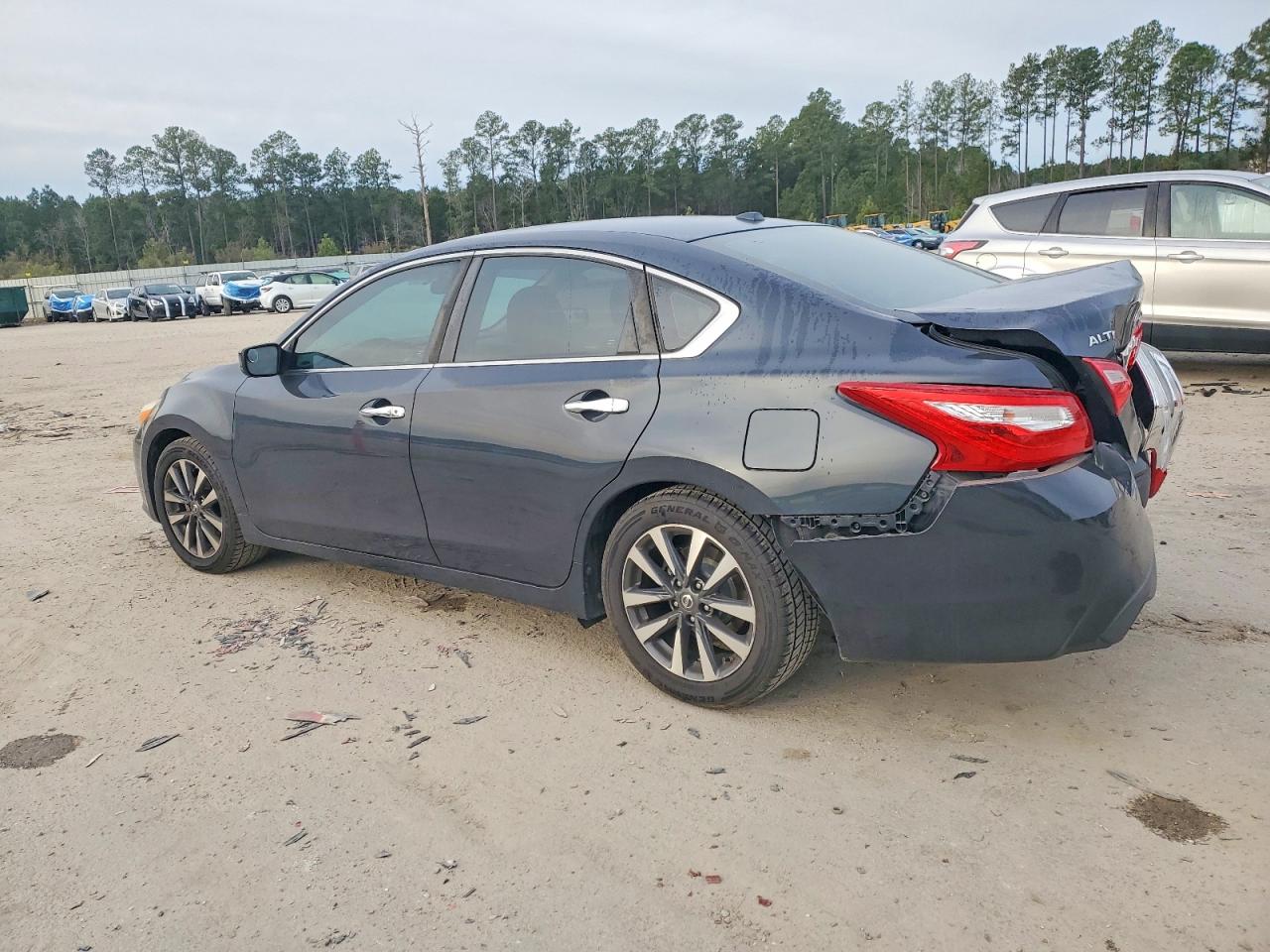 2017 NISSAN ALTIMA 2.5 photo 2