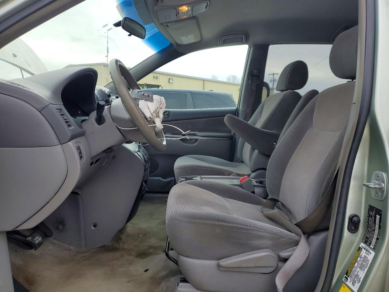 2006 TOYOTA SIENNA CE photo 7