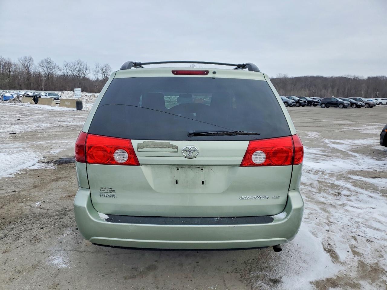 2006 TOYOTA SIENNA CE photo 6