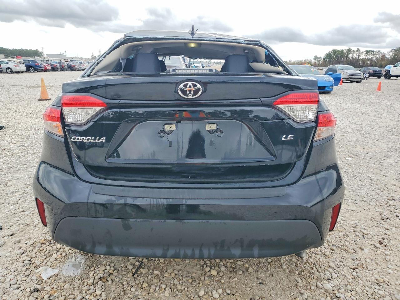 2024 TOYOTA COROLLA LE photo 6