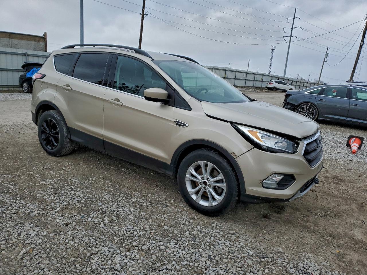 2018 FORD ESCAPE SE photo 4