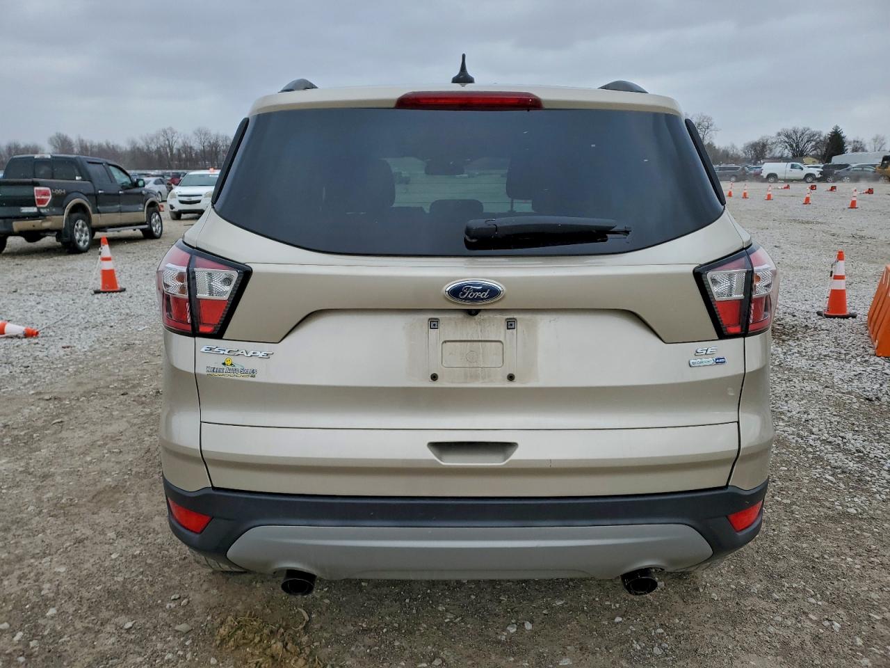 2018 FORD ESCAPE SE photo 6