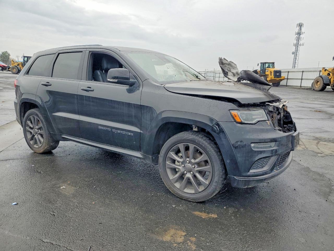 2018 JEEP GRAND CHEROKEE OVERLAND photo 4
