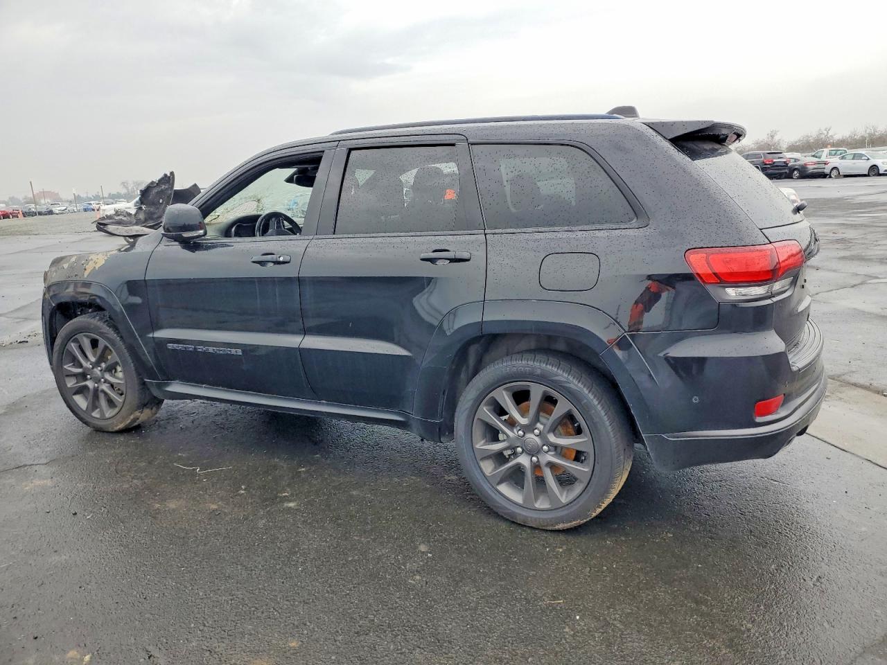 2018 JEEP GRAND CHEROKEE OVERLAND photo 2