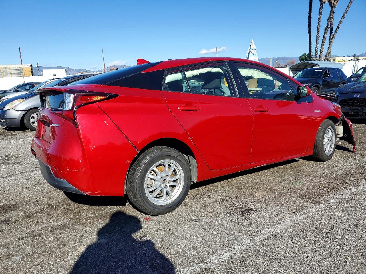 2019 TOYOTA PRIUS photo 3