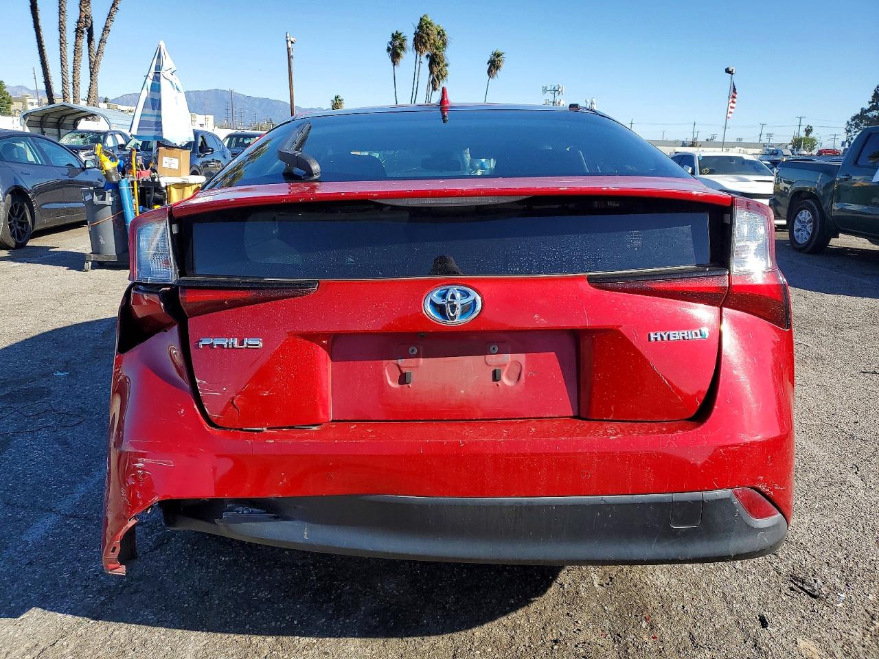 2019 TOYOTA PRIUS photo 6