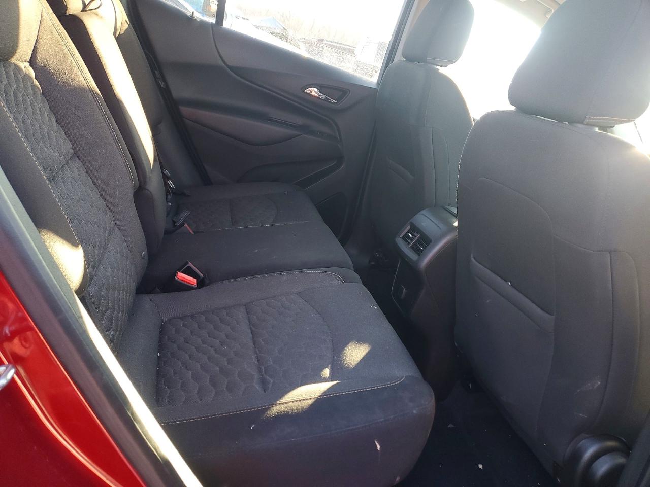 2018 CHEVROLET EQUINOX LT photo 11