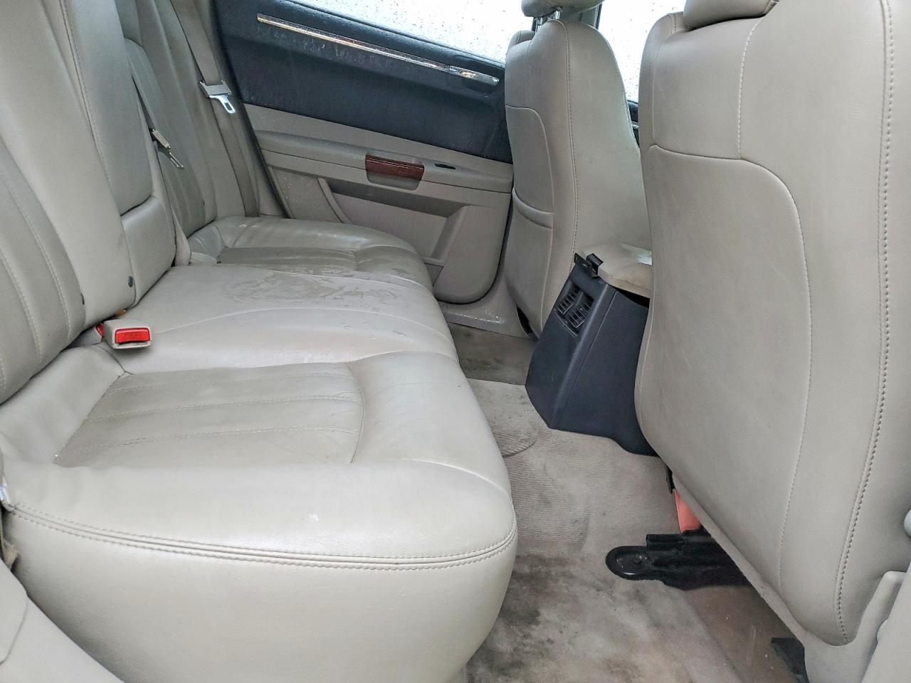 2005 CHRYSLER 300C photo 10